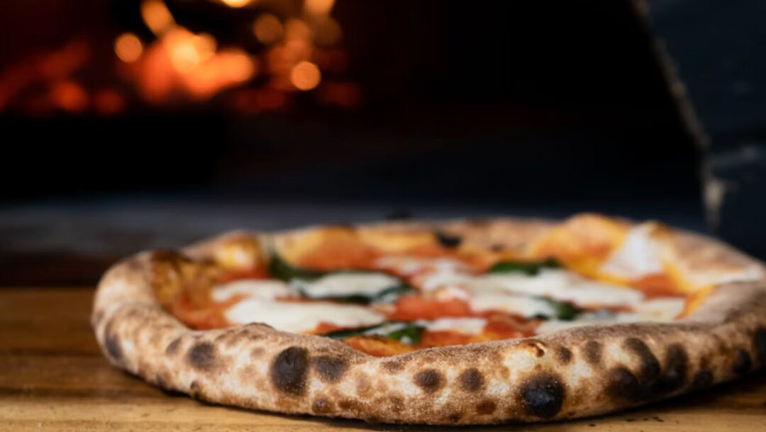 Wood Fired Pizza – Wine Bar & Live Music